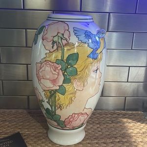 Eileen Richardson enchanted garden porcelain vase